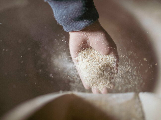 Freilichtmuseum Alpines Leben Innervillgraten Korn mahlen