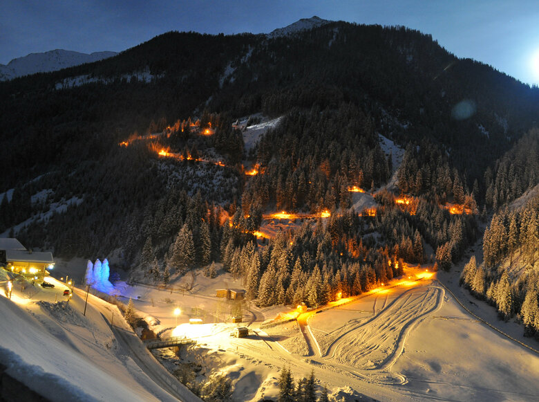 Rodelbahn Tilliachalmweg Winkeltal Reiterstube Rodelbahn Tilliachalmweg Winkeltal Reiterstube
